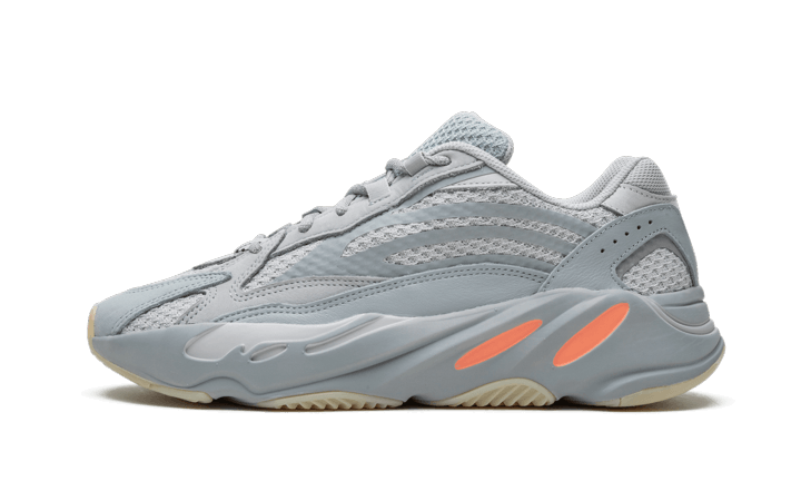 YZY 700 - V2 INERTIA